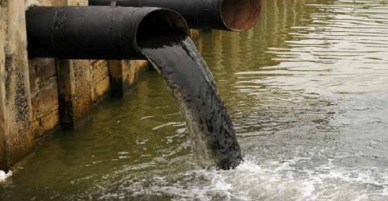 Piauí despeja diariamente 113 piscinas olímpicas de esgoto sem tratamento na natureza