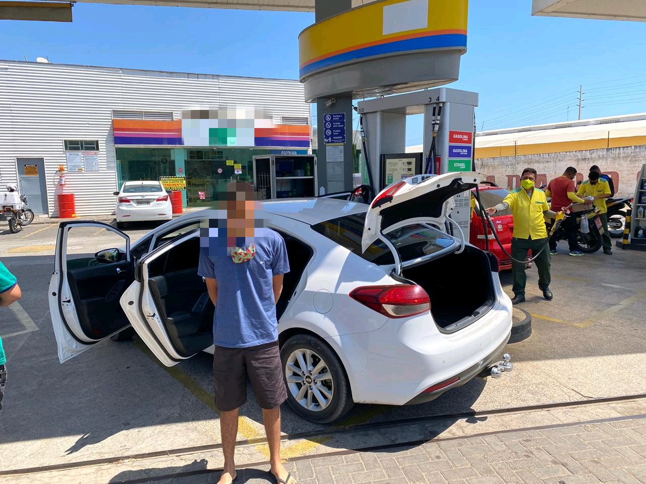 Suspeito é preso com carro roubado e material usado em roubo a banco em Teresina
