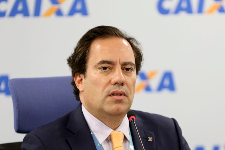 O presidente da CAIXA, Pedro Guimarães, anuncia redução das taxas de juros para o crédito imobiliário com recursos do SBPE.