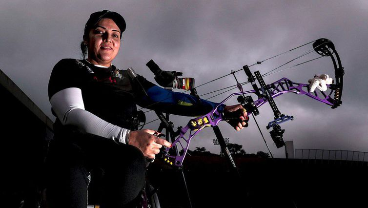 Jane Karla, atleta paralímpica do tiro com arco