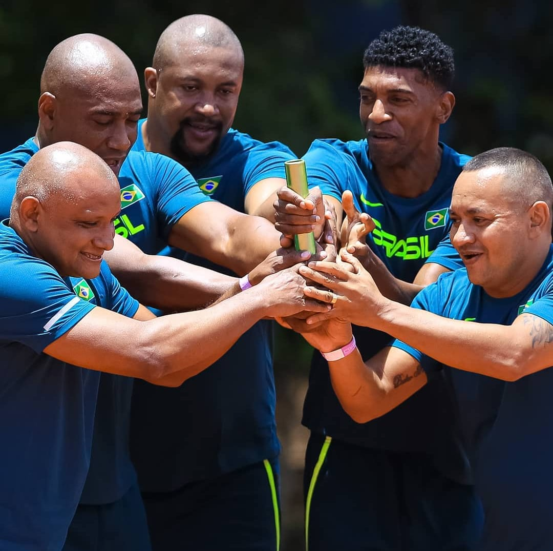 O ex-velocista contou com a&nbsp;companhia dos quatro atletas que foram titulares naquele revezamento: Vicente Lenilson, Edson Luciano Ribeiro, André Domingos e Claudinei Quirino