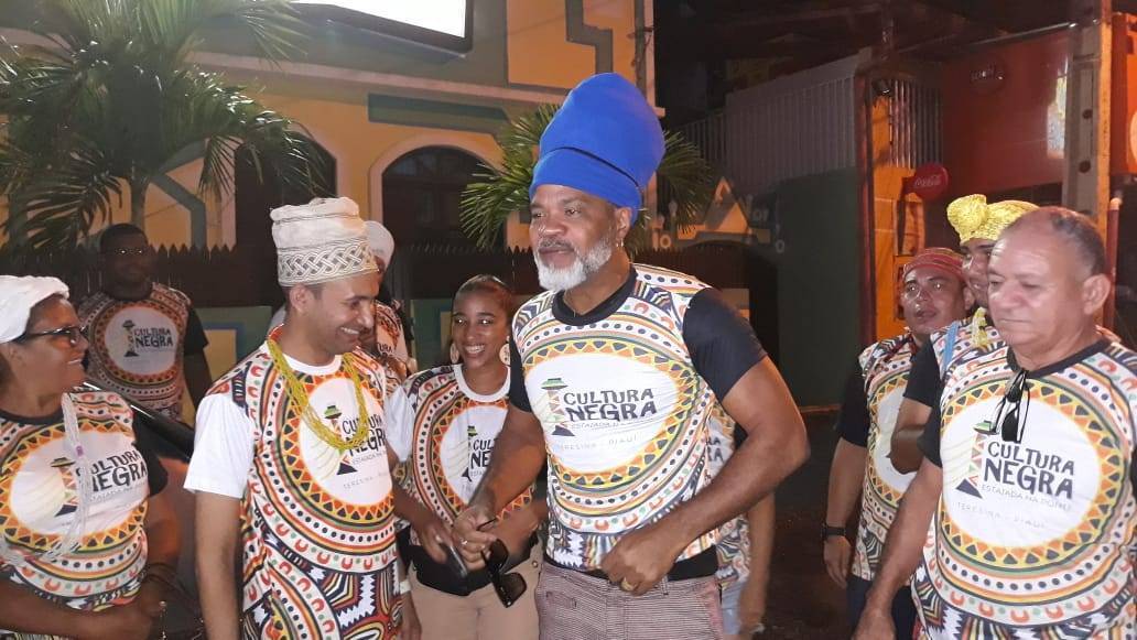 carlinhos_907ed32d8b834665aa5c93fbcb8a2445ba86863a.jpg