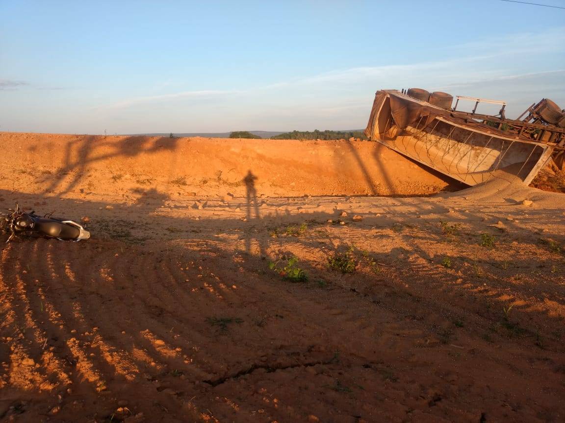 carreta4_eef8bf8f89658d642902773c34152bf72aafee1f.jpg