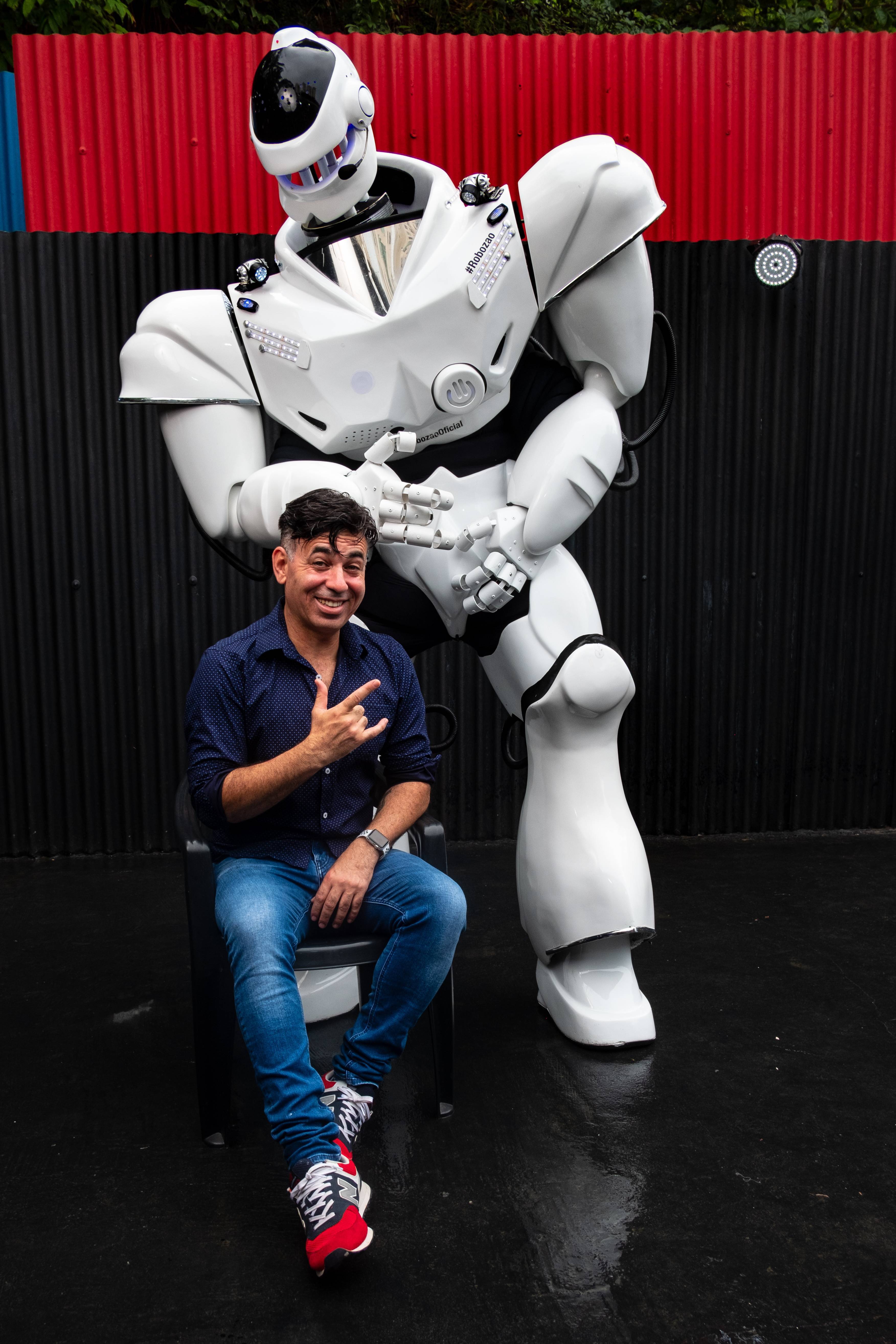 robo1_8afb465630376b2d2e3aa5962d34517707a507f3.jpg