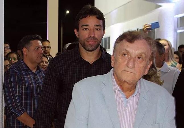 Mão Santa e Marden Menezes em Piripiri