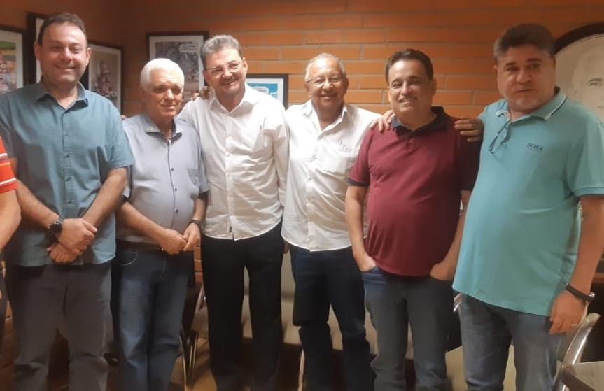 Reunião de lideranças lança chapa Dr. Pessoa - Robert Rios