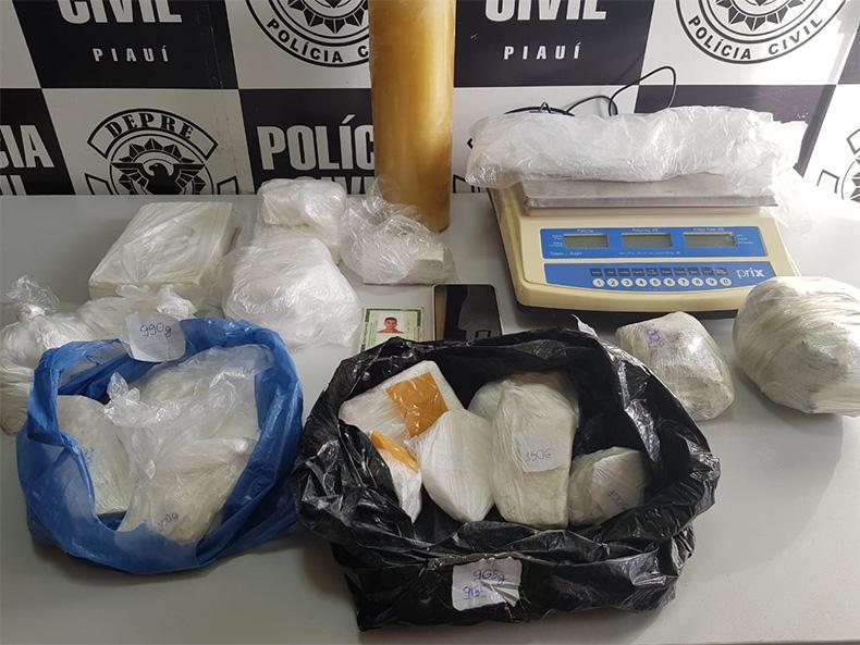 Droga apreendida no laboratório
