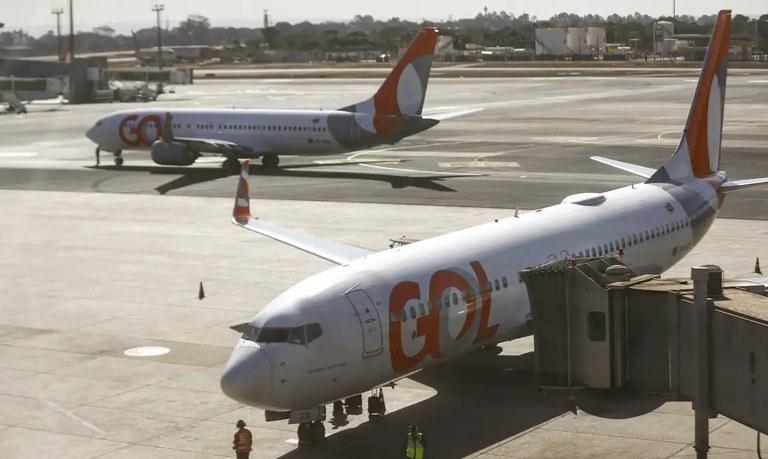 Governo lança programa Voa Brasil com objetivo de oferecer passagens baratas para aposentados