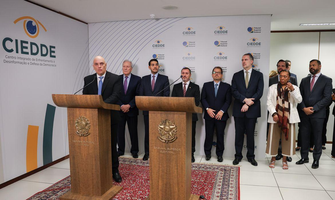 PF e AGU firmam parceria com TSE para combater desinformação nas eleições