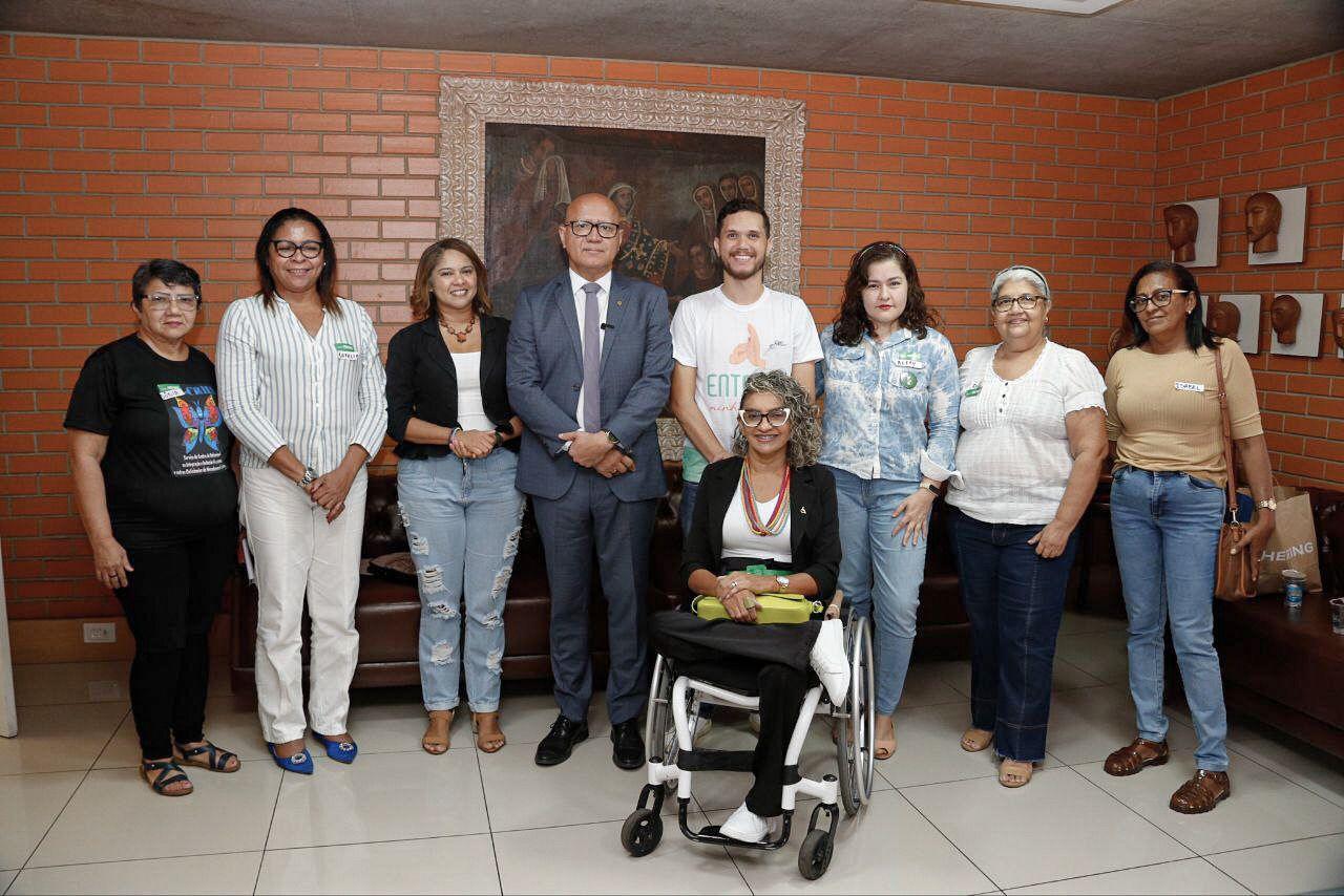 Franzé recebeu representantes de entidades