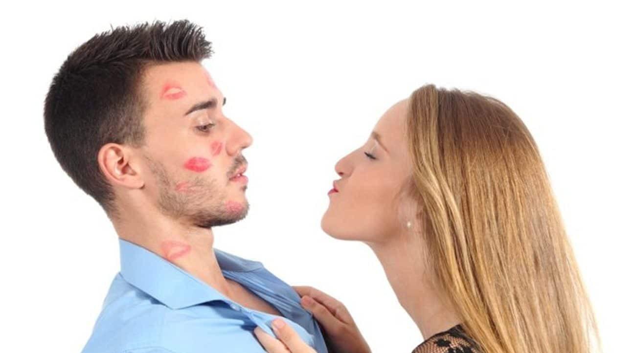 Gestos simples como o beijo podem fortalecer vínculos emocionais e promover a saúde mental