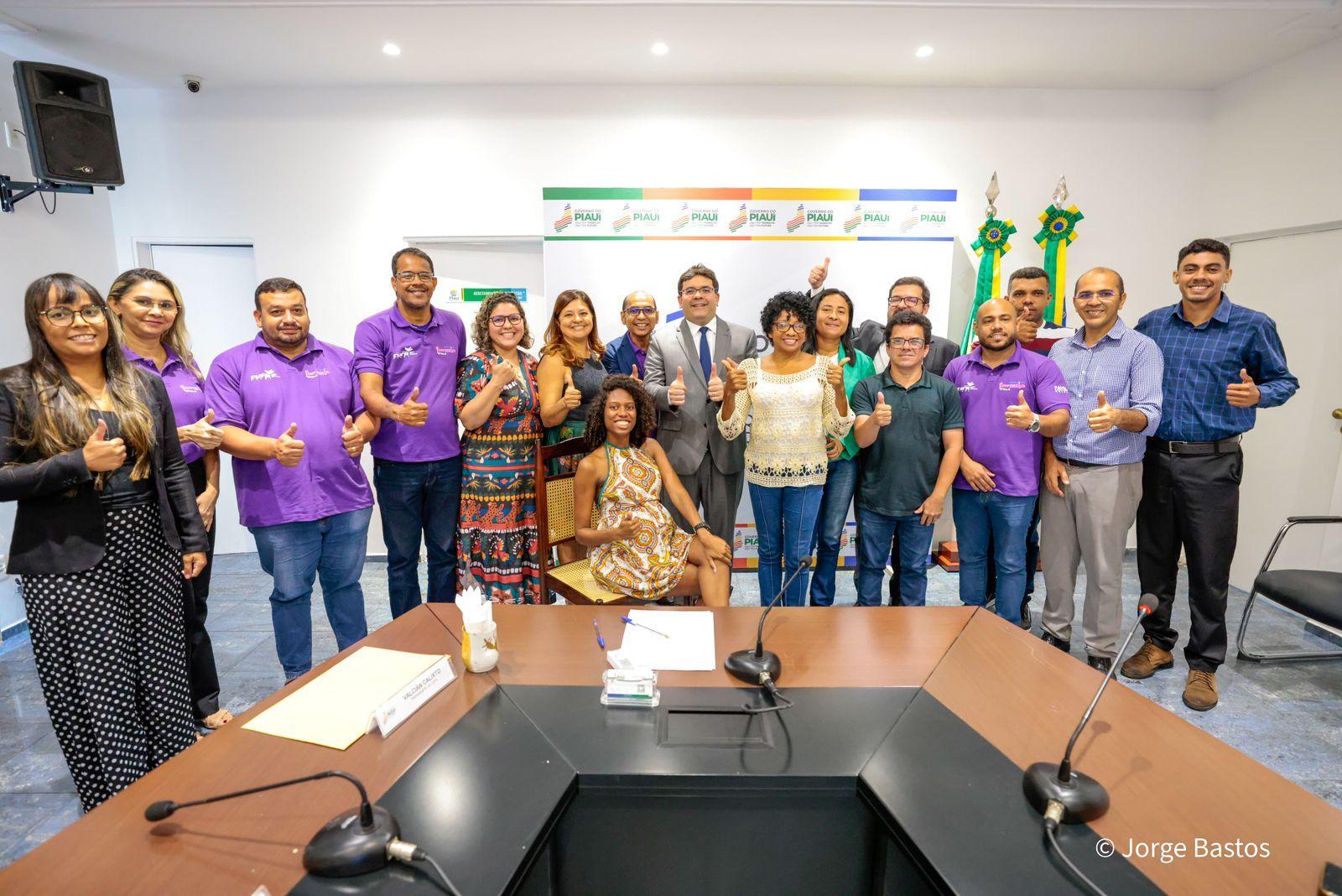 Sete dos dez empreendedores participaram da reunião com o governador