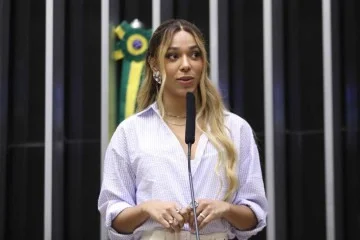Deputada Erika Hilton (PSOL-SP), autoria da proposta principal