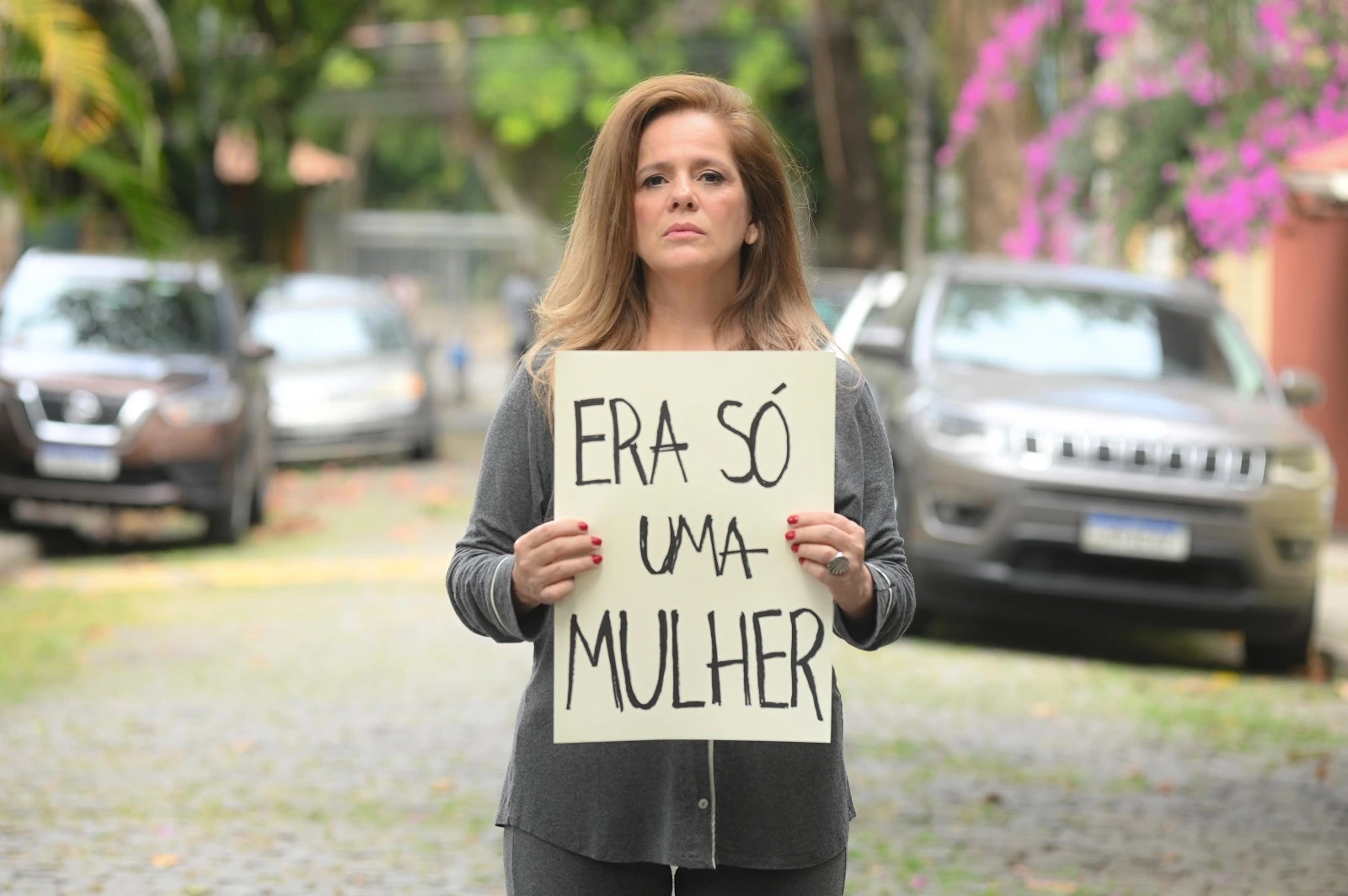 “Qualquer Uma” é uma canção de Patrícia Mellodi, composta em parceria com Ana Costa