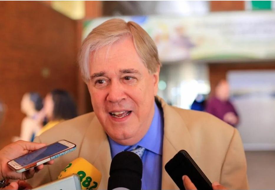 Hugo Napoleão: cabo eleitoral nas eleições no Iate