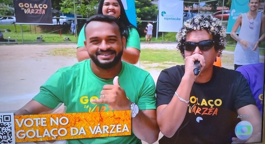 Dudo recebe a notícia de vitória ao vivo