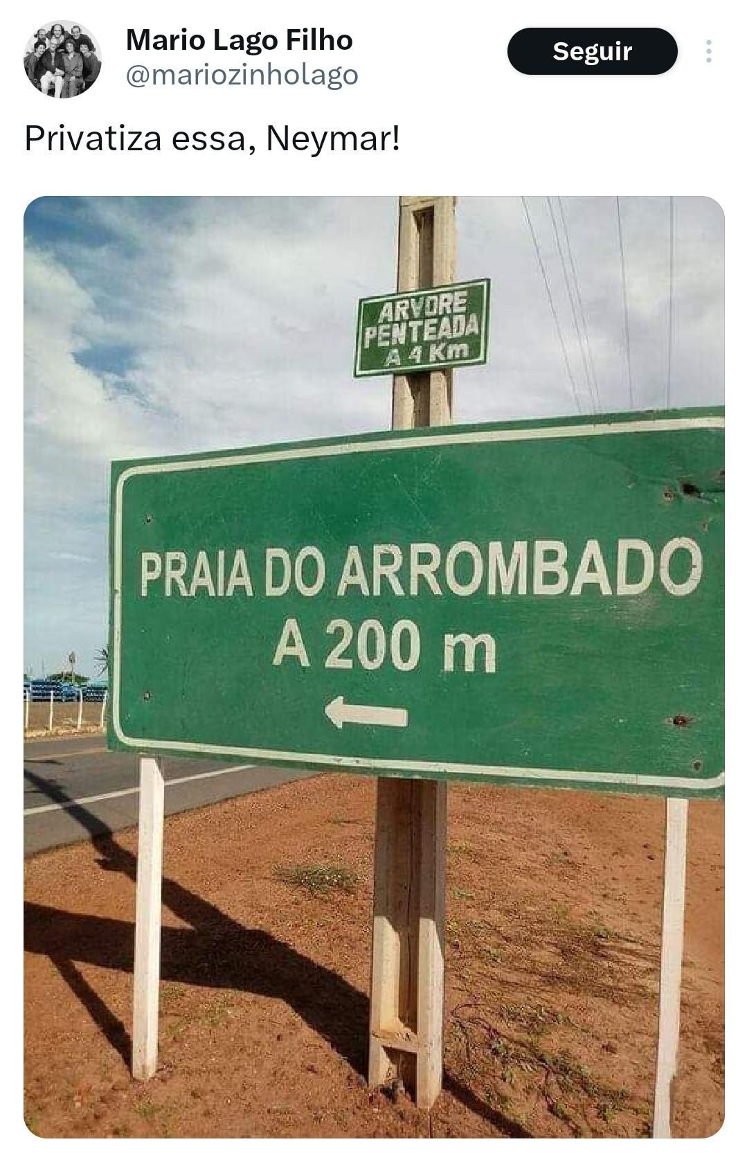 Postagem da placa indicativa da Praia do Arrombado na conta de Mário Lago no X