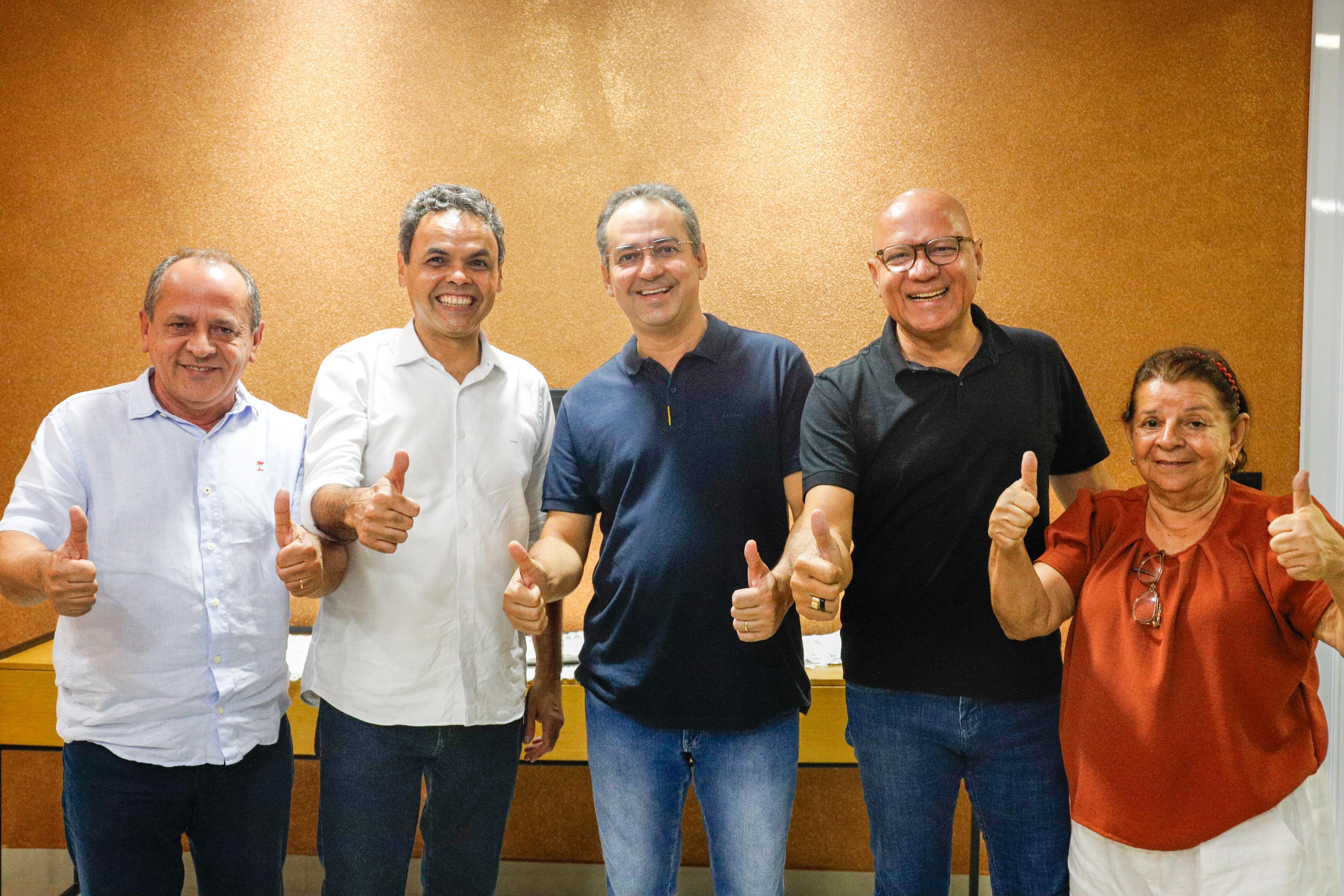Franzé se reuniu com o pré-candidato a prefeito de Oeiras, Hailton Alves