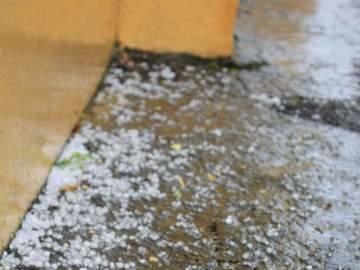 Chuva de granizo em Monsenhor Gil