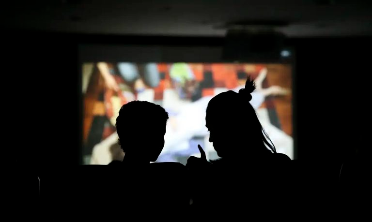 O decreto busca garantir a diversidade de títulos, evitando a concentração da programação em um número restrito de produções