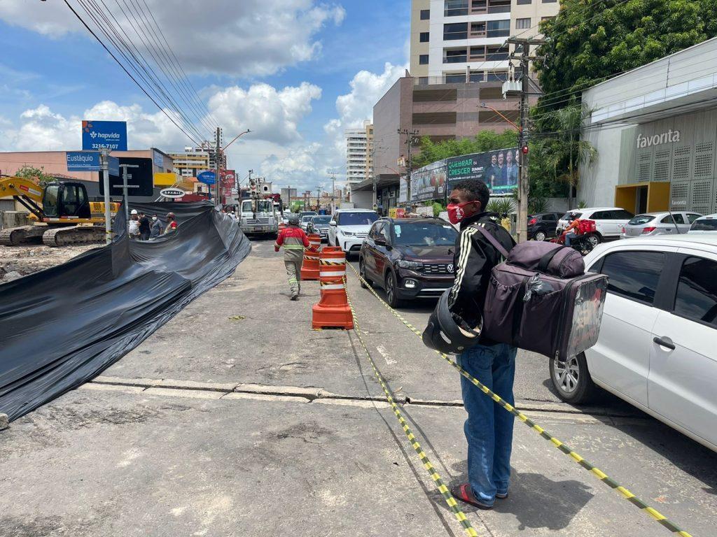 Interdição da avenida Homero Castelo Branco