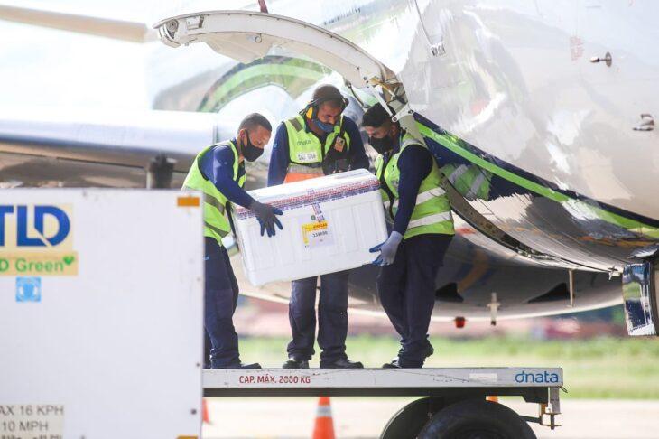 Primeiro lote da vacina de Oxford chega em Teresina