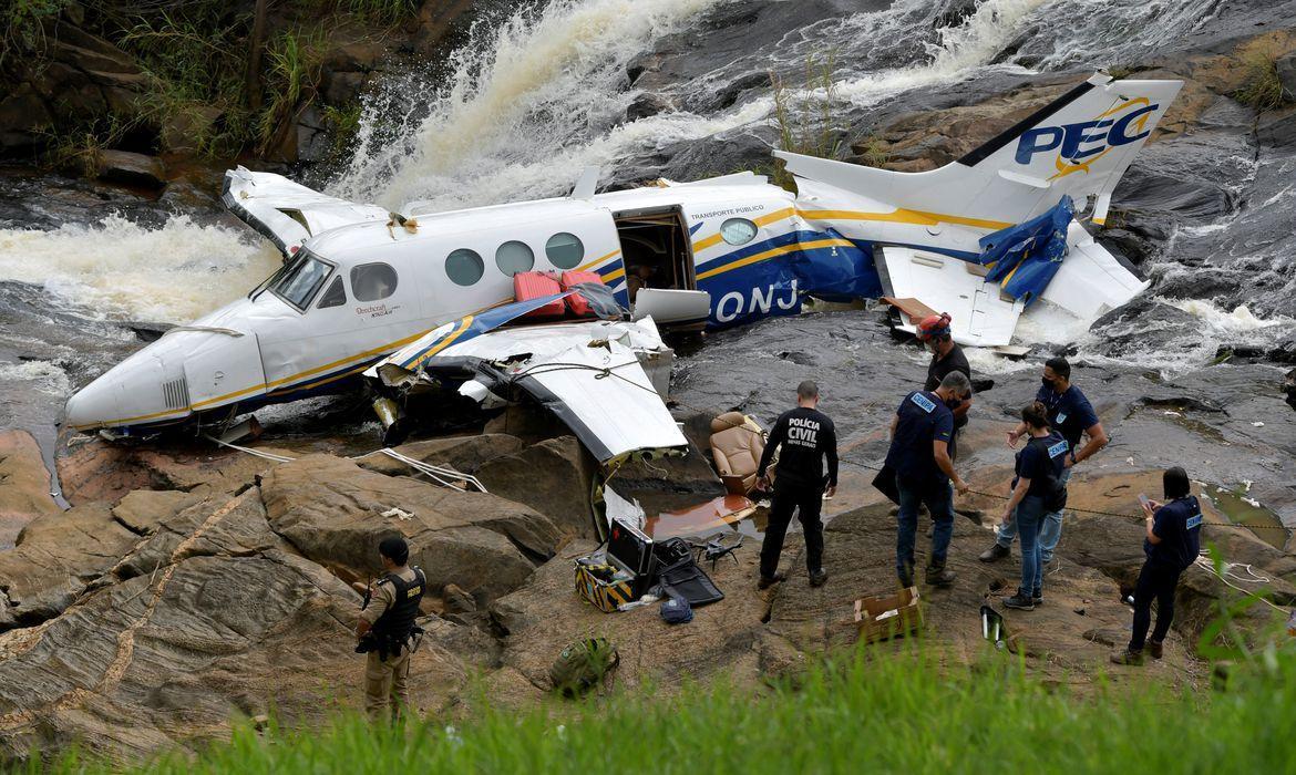 Acidente aéreo