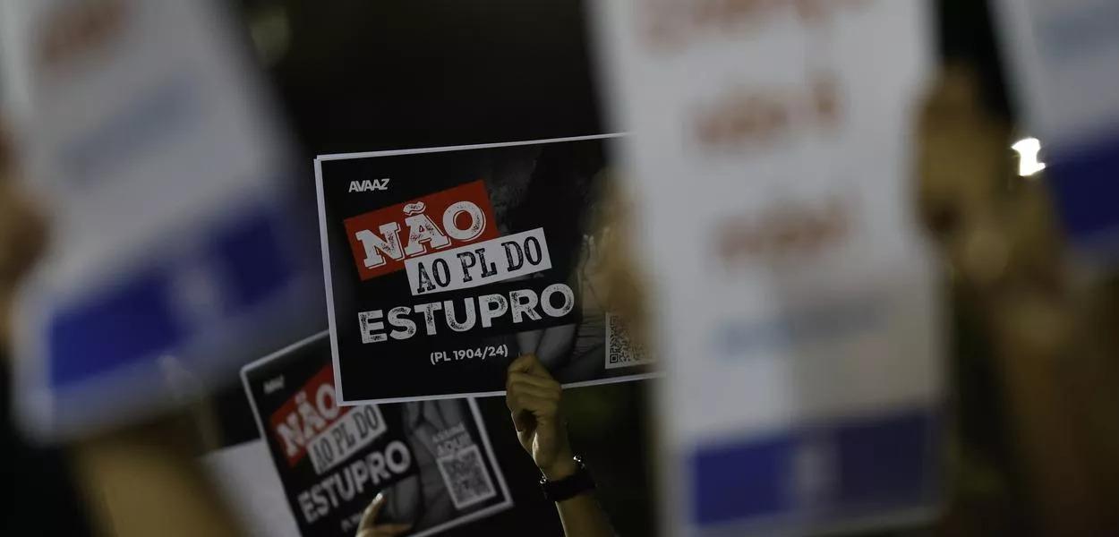 Manifestação de protesto contra o PL 1904/24