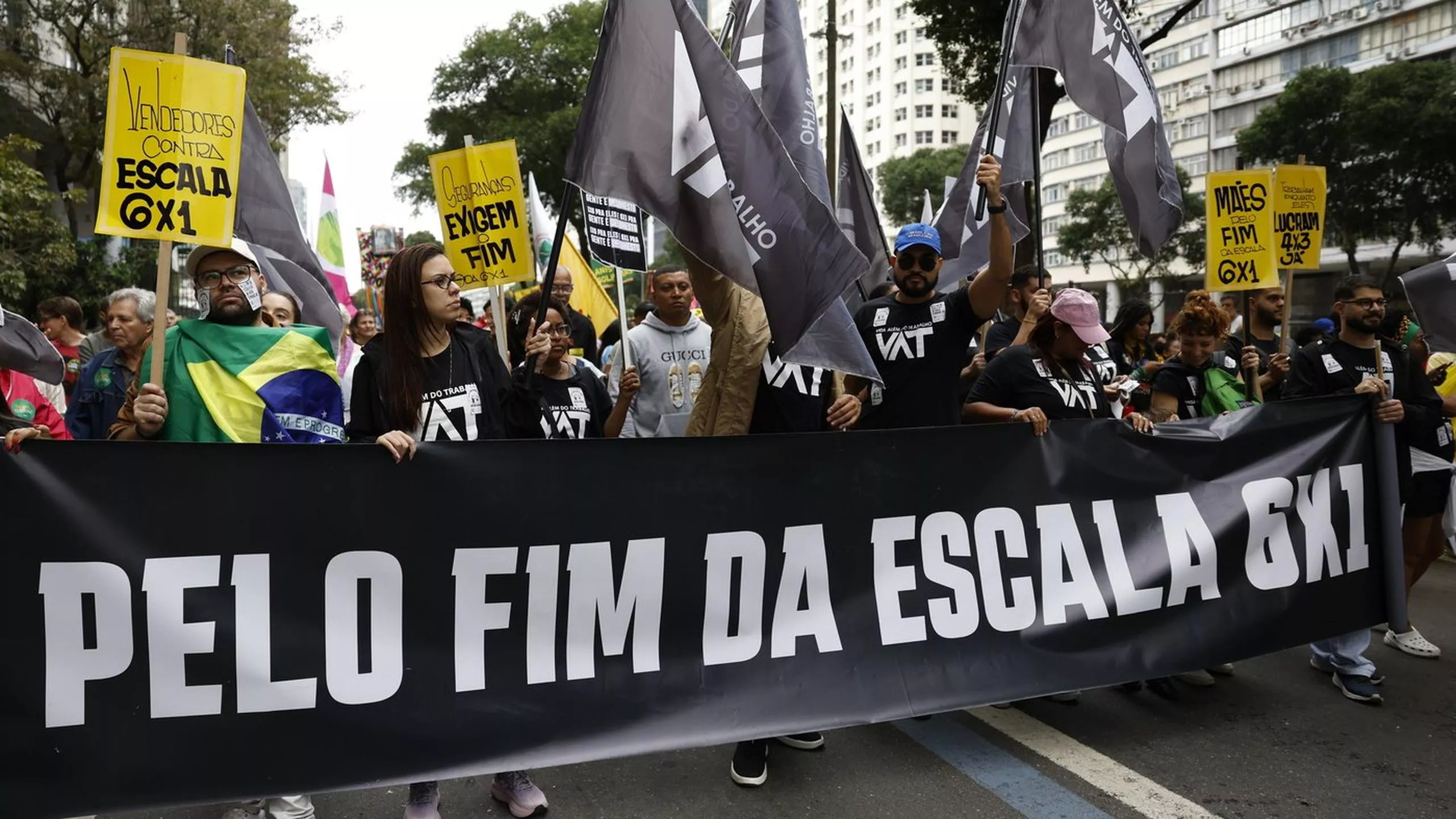 Manifestação pelo fim da escala de trabalho 6x1 (Foto: Fernando Frazão/Agência Brasil)