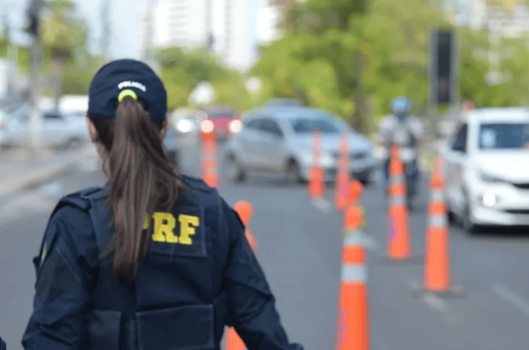 Polícia Rodoviária Federal fiscaliza rodovias com maior incidência de acidentes