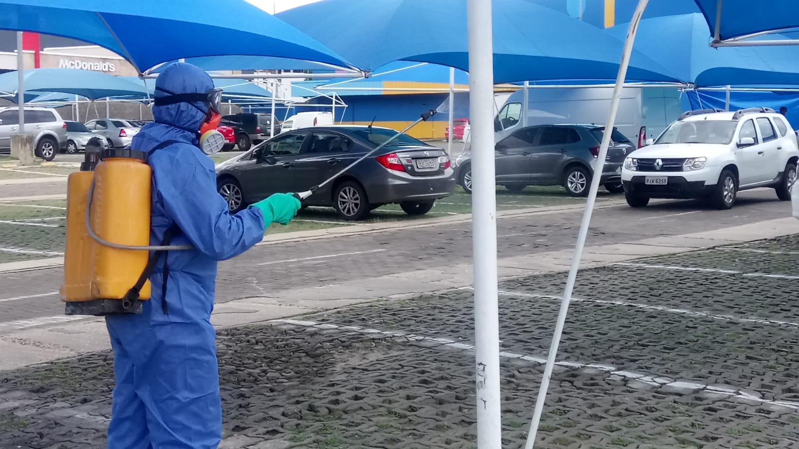 Estacionamento de um supermercado em Teresina