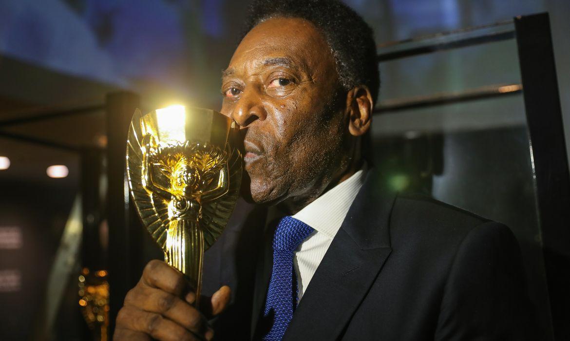 Edson Arantes do Nascimento, Rei Pelé