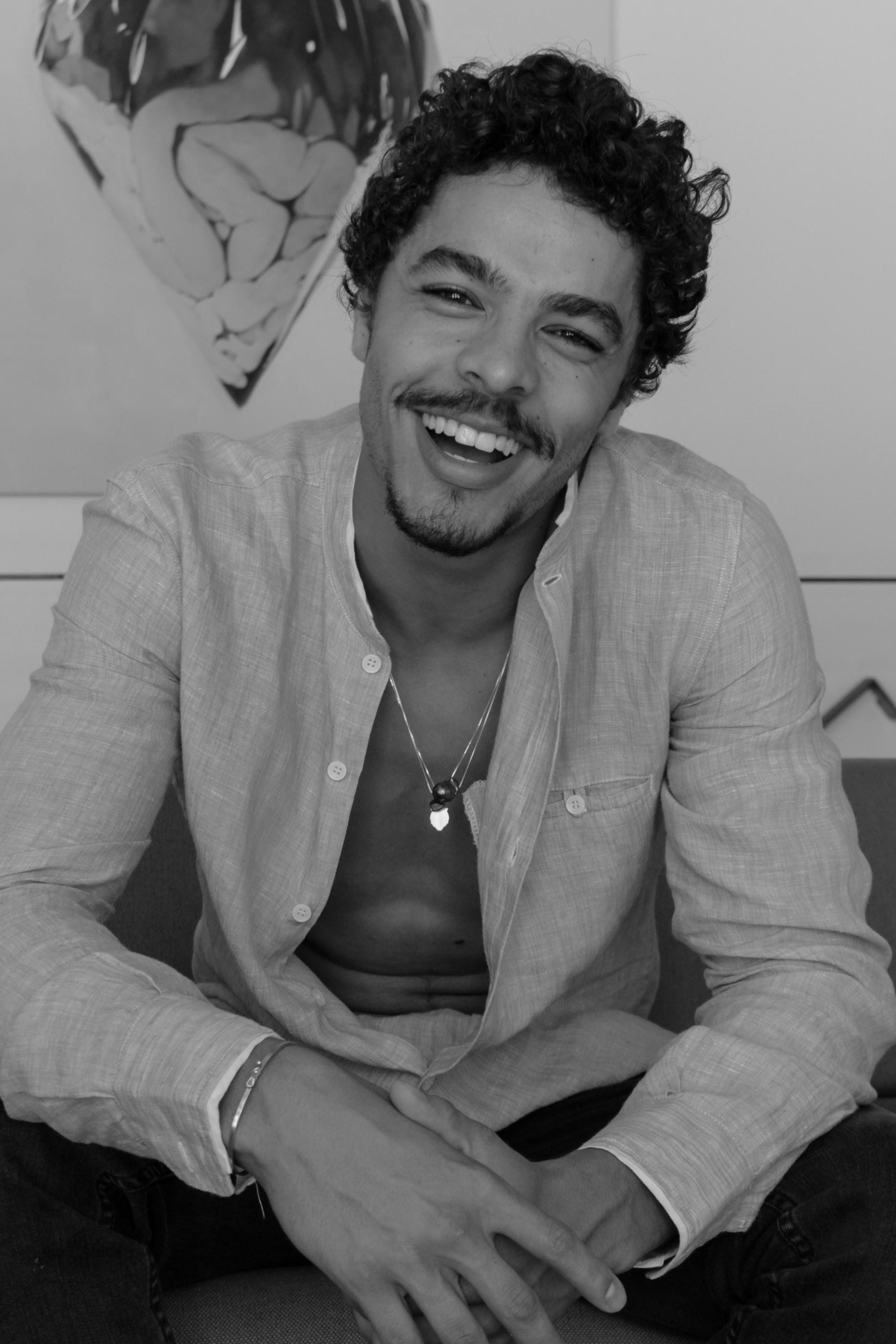 Ator Matheus Abreu