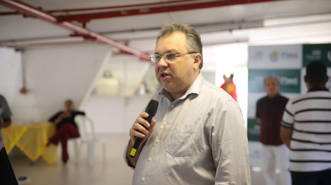 Secretário de saúde Florentino Neto