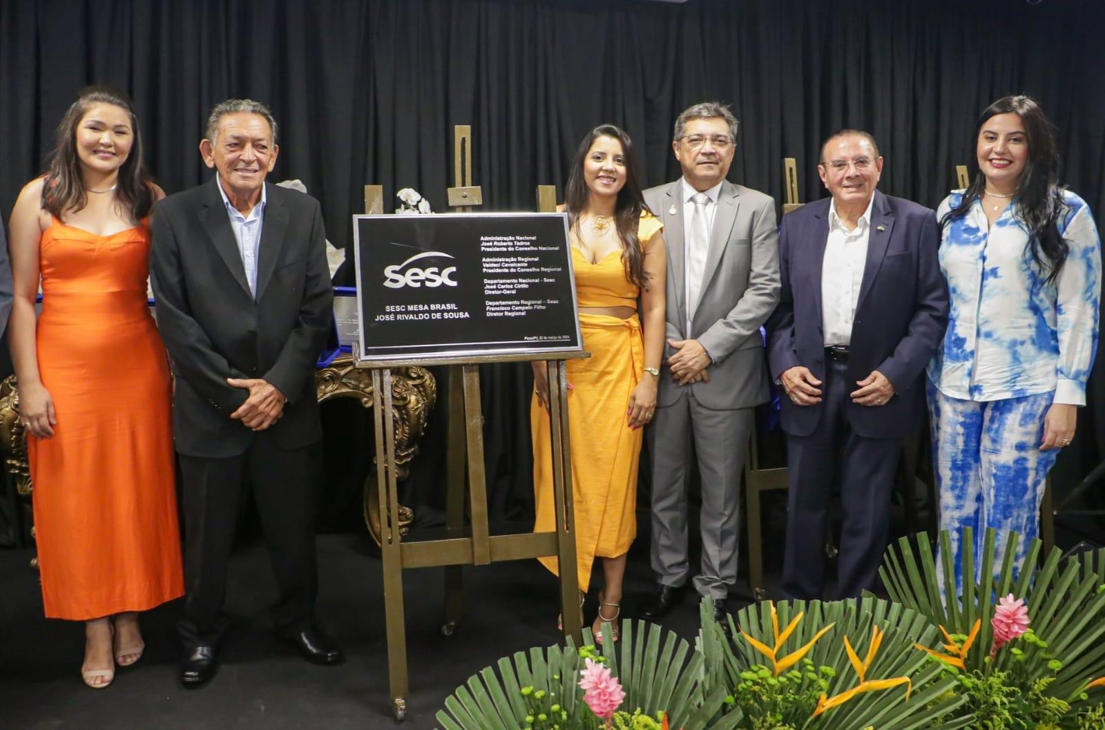 A solenidade de inauguração do Centro contou com a presença de personalidades políticas, empresariais e sociais da região