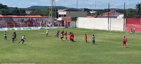 Jogo com 4 de Julho e Piripiri
