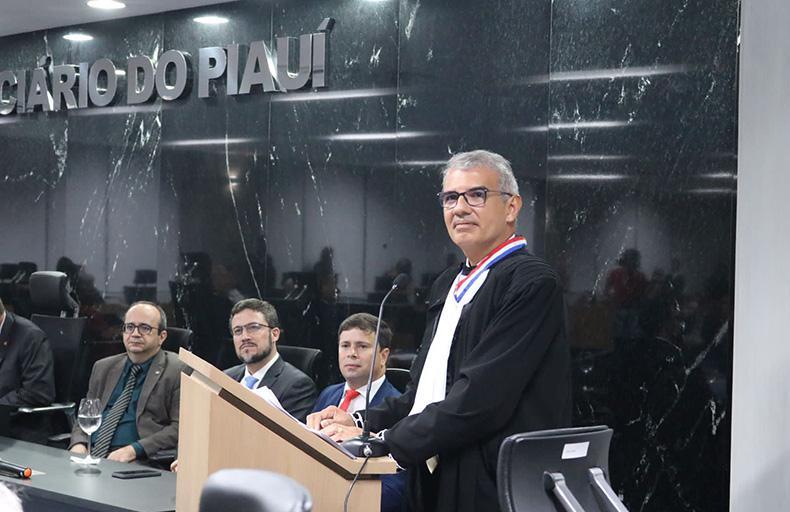 Advogado José Wilson toma posse no TJ