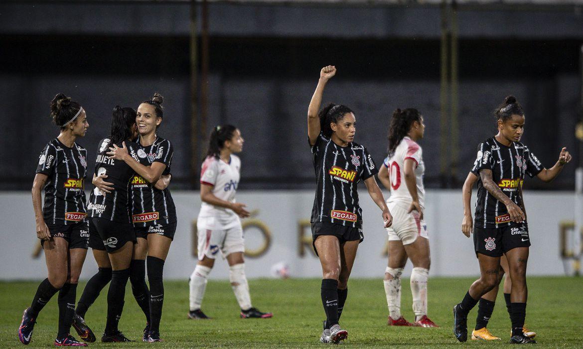 Jogadora piauiense foi chamada de "macaca" por uma atleta do Nacional-URU