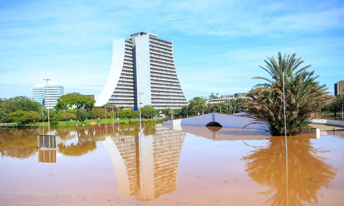 Enchentes no Rio Grande do Sul