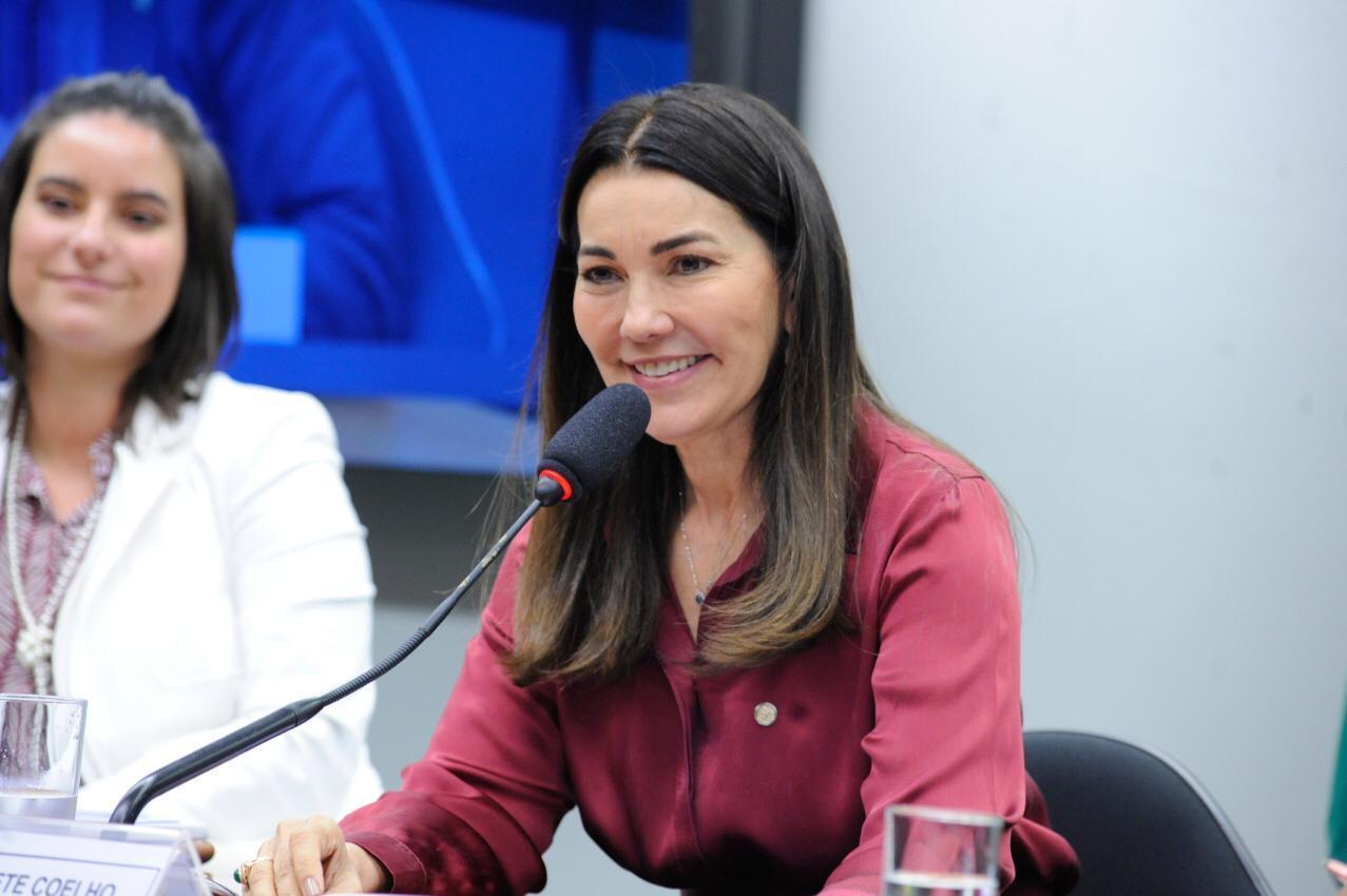 Deputada Margarete Coelho