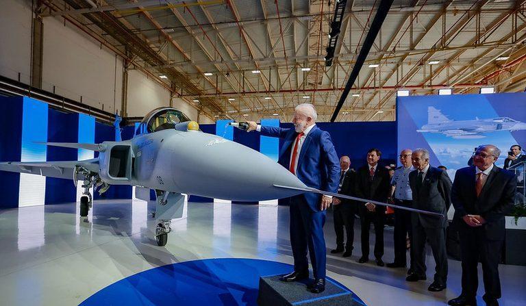 Com Lula, o Brasil torna-se o 1⁰ país da América Latina a dominar esse tipo de tecnologia