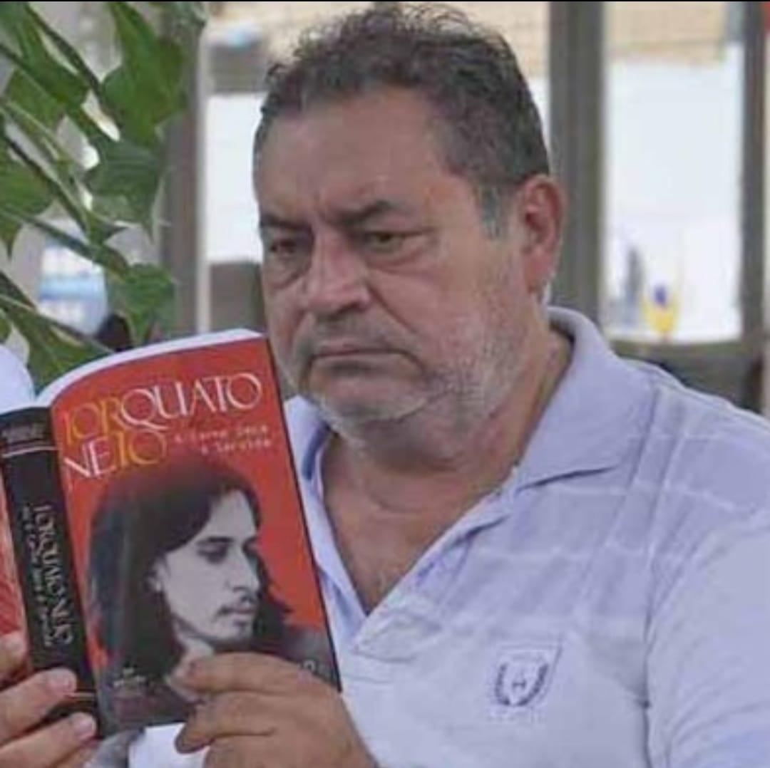 jornalista e escritor Kenard Kruel