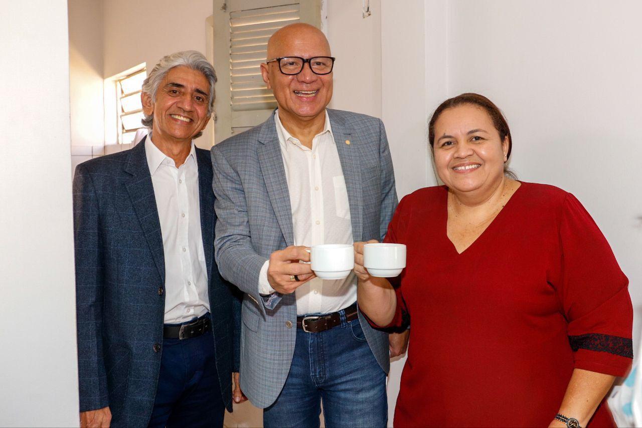 Franzé Silva e o presidente estadual do PCdoB, José Carvalho Rufino