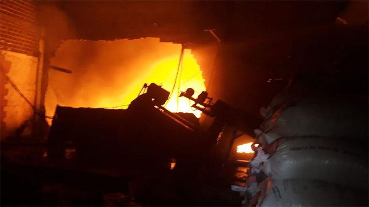 incêndio em depósito de material reciclado no Angelim