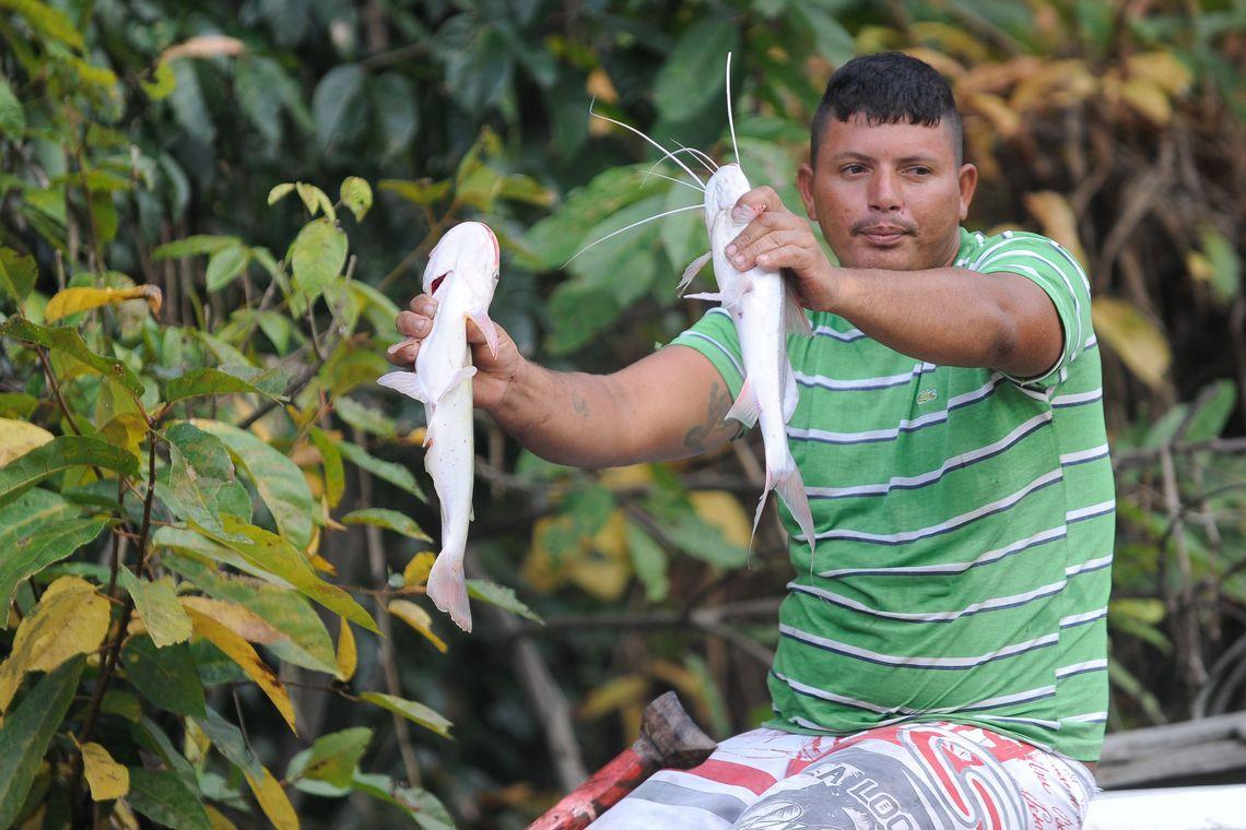 Ajuda a pescadores