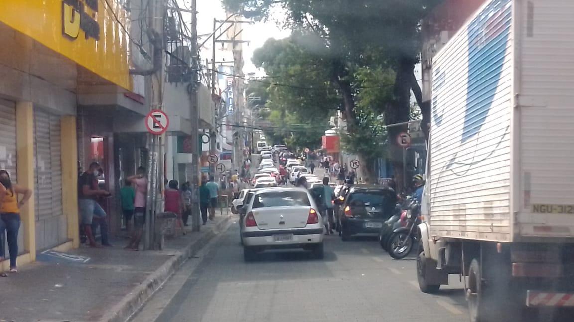 Aglomerações no Centro de Teresina durante o período de isolamento social