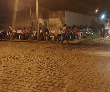 Filas para vacinação