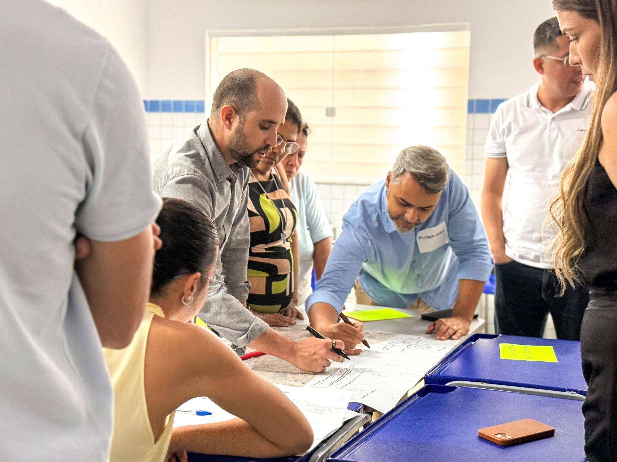 A nova intervenção na Orla de Atalaia será feita também om a participação das comunidade tradicionais (Foto: Emily Dutra)