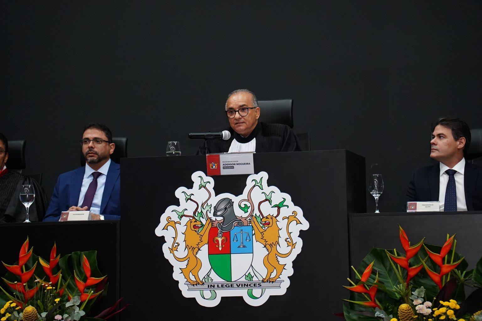 Presidente do TJPI, desembargador Aderson Nogueira durante abertura do ano judiciário