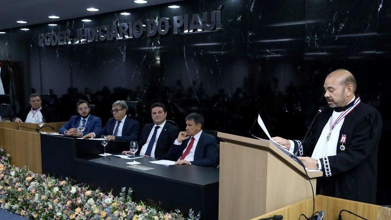 Desembargador lembrou sua trajetória profissional e dos laços de amizade construídos em mais de três décadas de advocacia